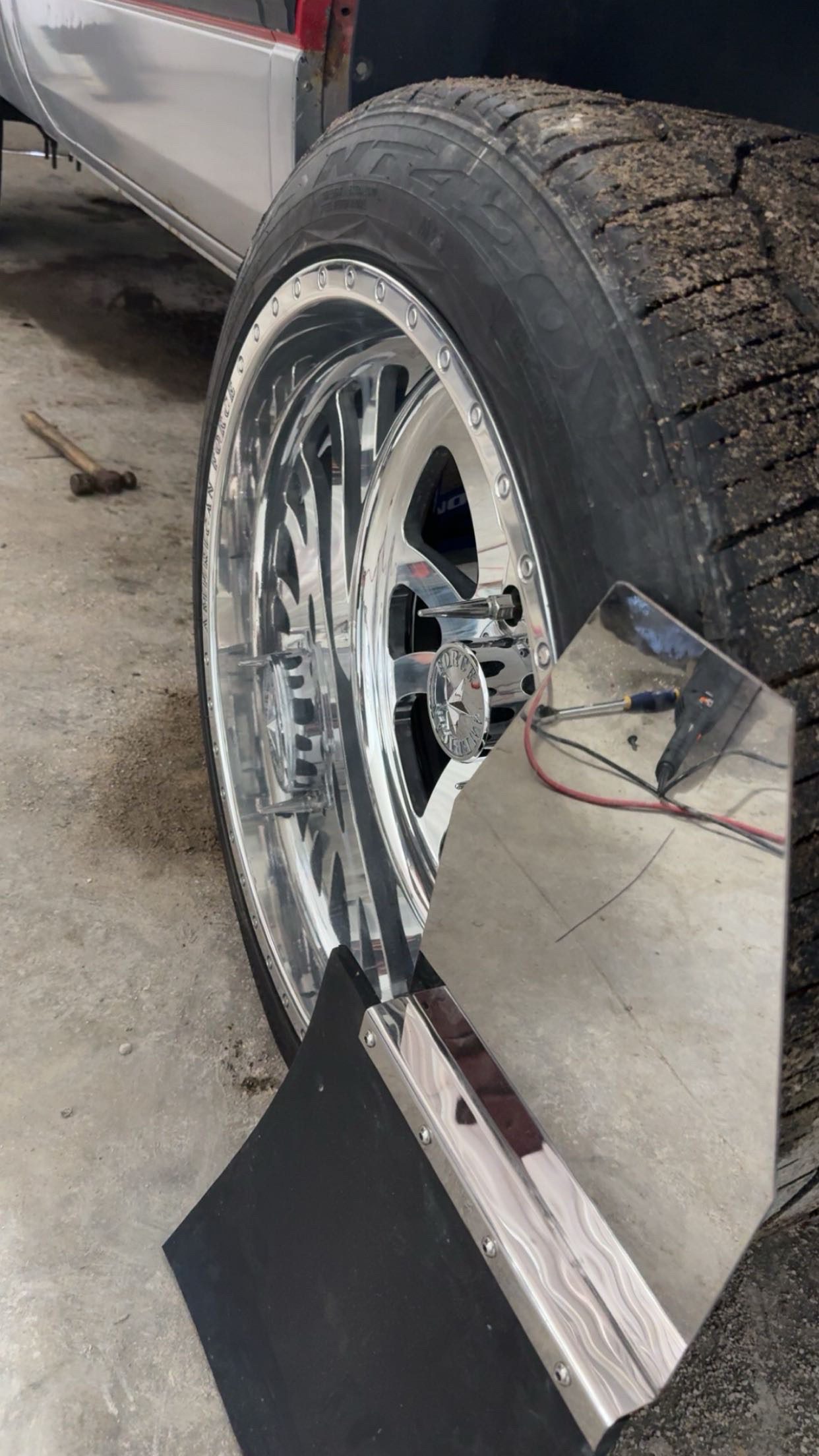 Shiny wheel and mudflap
